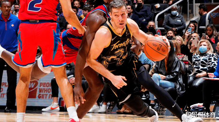 他在防守覆 他在防守覆