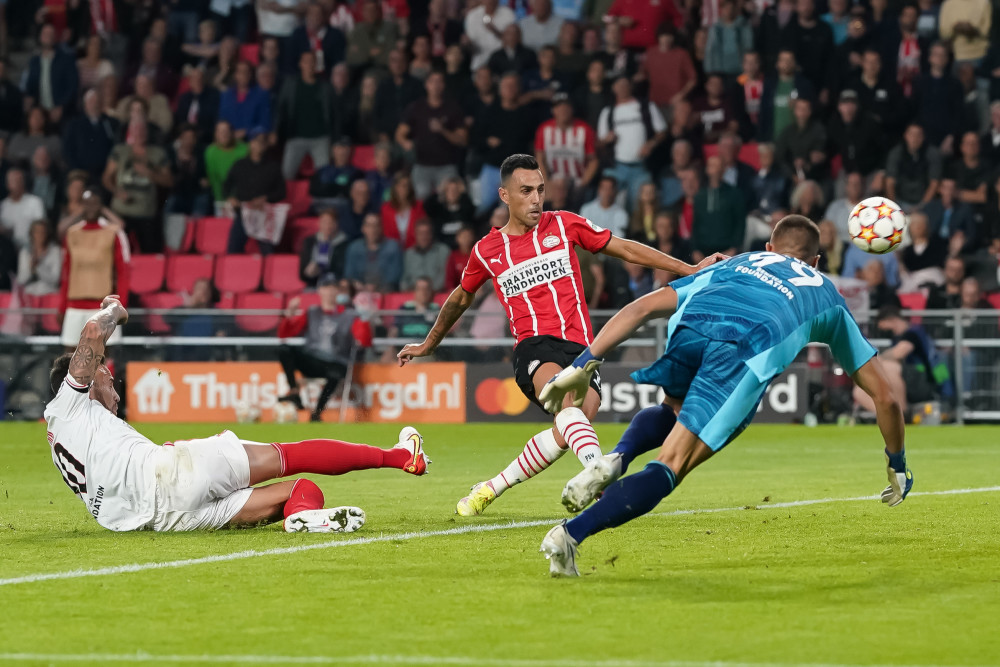 崭露头角 崭露头角