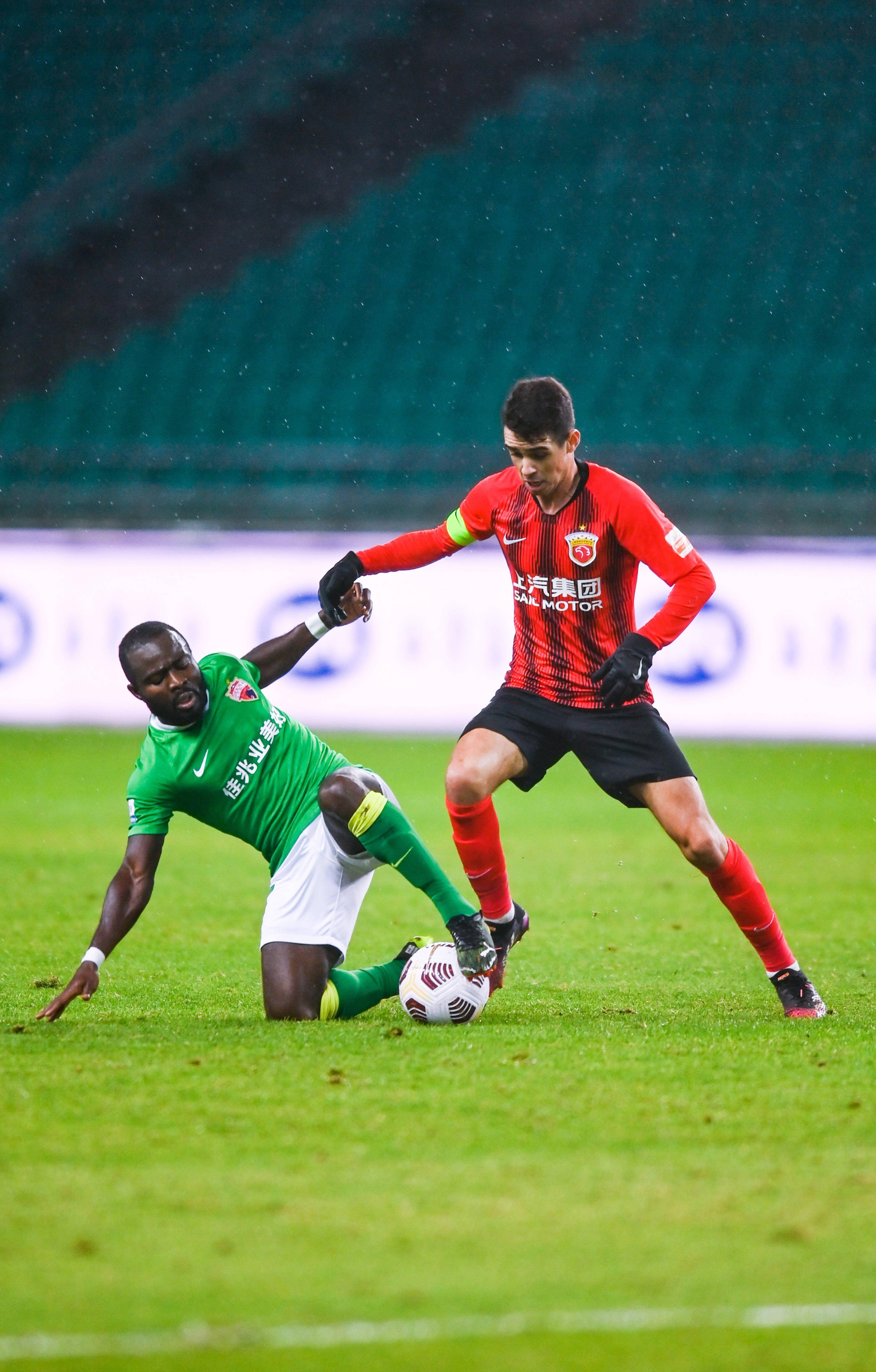 后卫前插路 后卫前插路